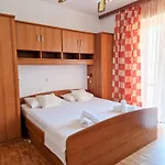 Jozefina Konukevi 3*
